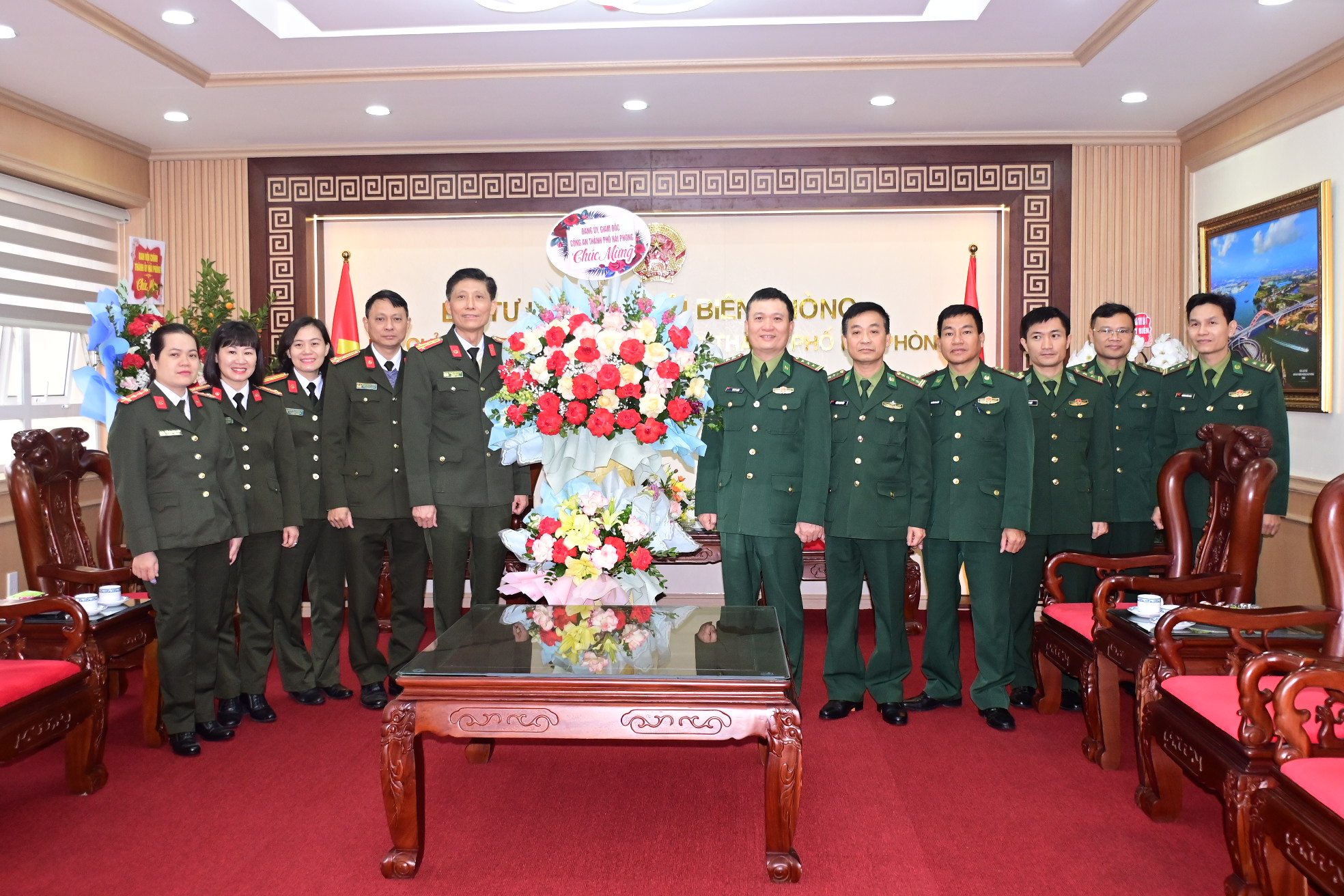 Chúc mừng Bộ đội Biên phòng thành phố nhân kỷ niệm 65 năm Ngày truyền thống